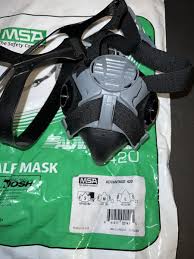 MSA HALF MASK RESPIRATOR MSA10102182S